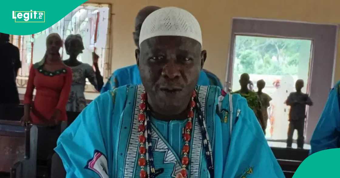 Oba Simeon Olaonipekun. Oba Simeon Olaonipekun.