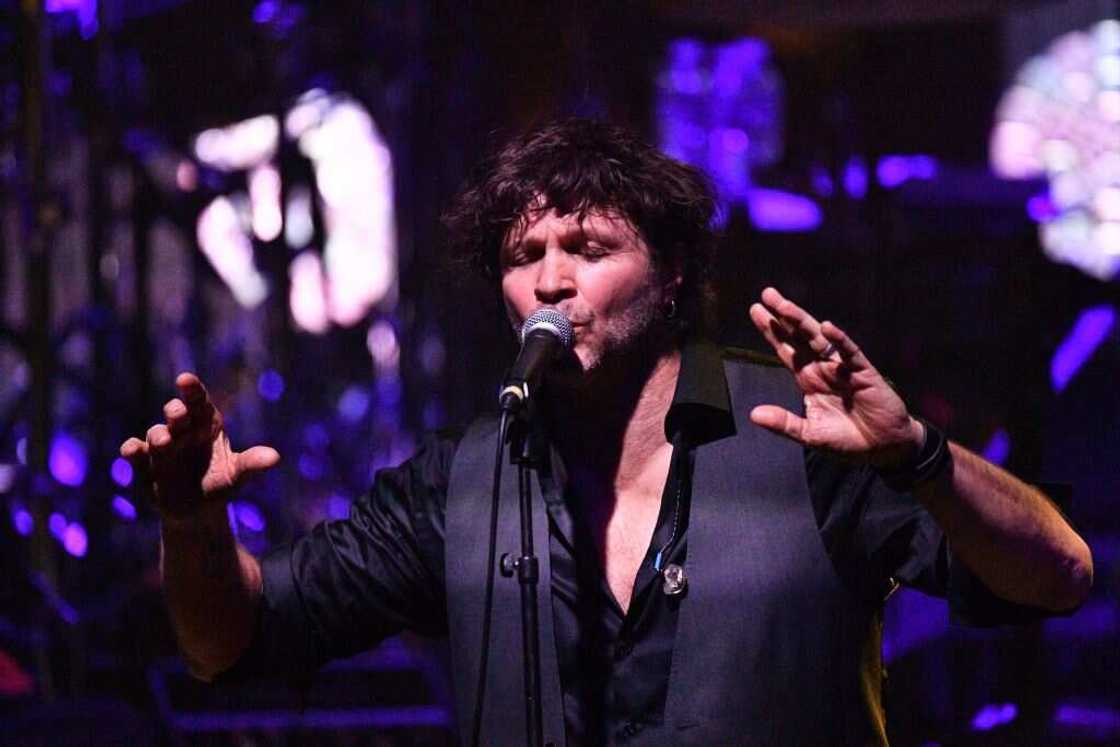 Bertrand Cantat après plusieurs albums dans le répértoire Bertrand Cantat après plusieurs albums dans le répértoire