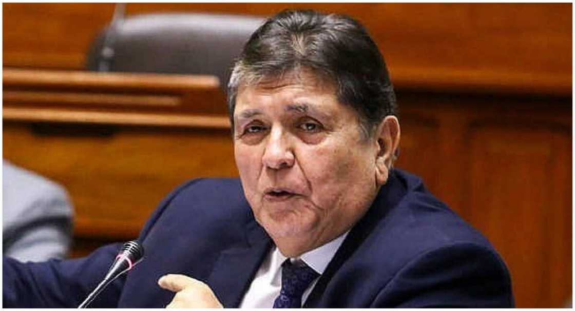 Gudun abin kunya: Tsohon shugaban kasar Peru ya harbe kan sa Gudun abin kunya: Tsohon shugaban kasar Peru ya harbe kan sa