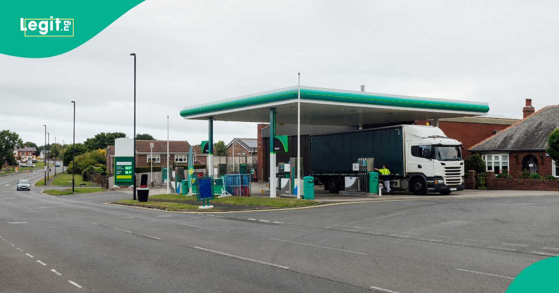 Several filling stations sell petrol above N900 per litre Several filling stations sell petrol above N900 per litre