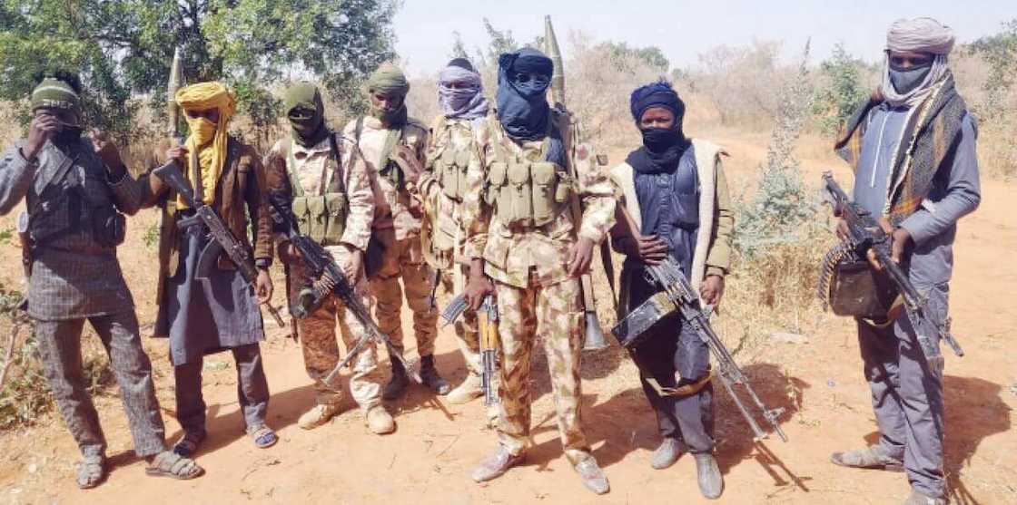 Kaduna: Yadda 'yan bindiga suka sace mutum 60 yayin da suke ibada a coci Kaduna: Yadda 'yan bindiga suka sace mutum 60 yayin da suke ibada a coci