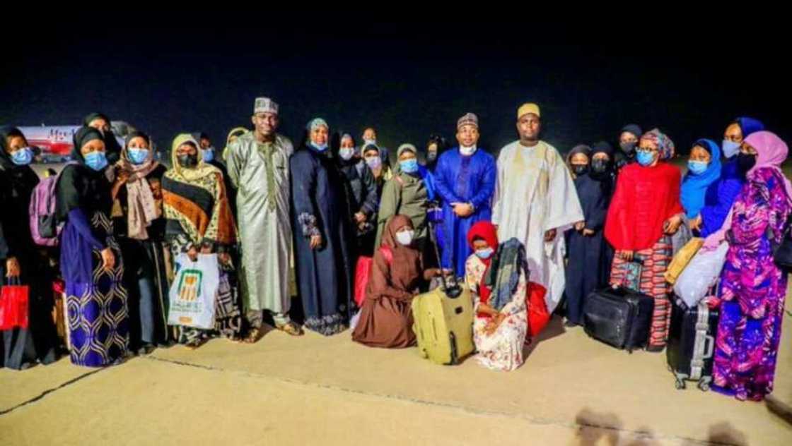 47 Kano female doctors return from Sudan 47 Kano female doctors return from Sudan