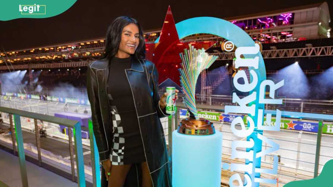 Simone Ashley's height Simone Ashley's height