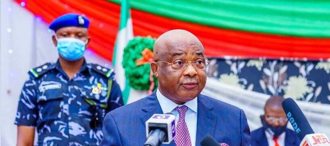 Civil Servant Block Entrance to Imo Govt House over Unpaid Salaries Civil Servant Block Entrance to Imo Govt House over Unpaid Salaries