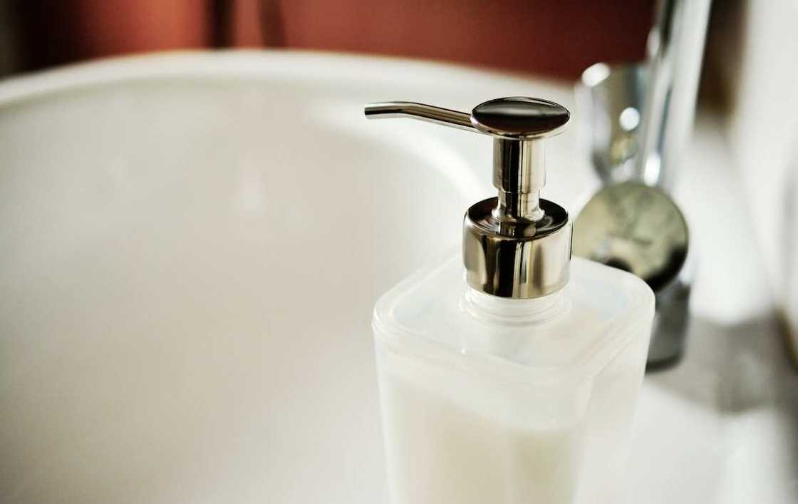 KonMarie: a method for cleaning the house KonMarie: a method for cleaning the house