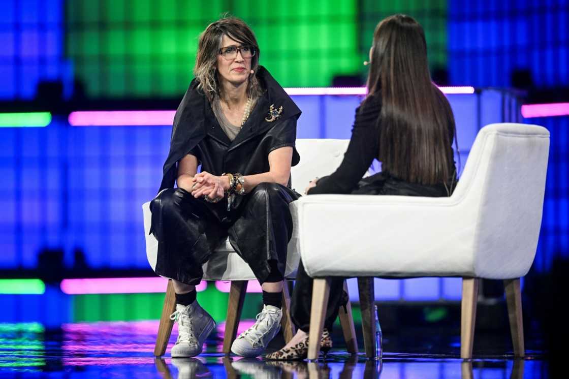 British singer Imogen Heap previewed a platform at the Web Summit in Lisbon called Auracles which features tracks along with their certified data, such as the authorisations and conditions stipulated by the musicians for the re-use of their work.