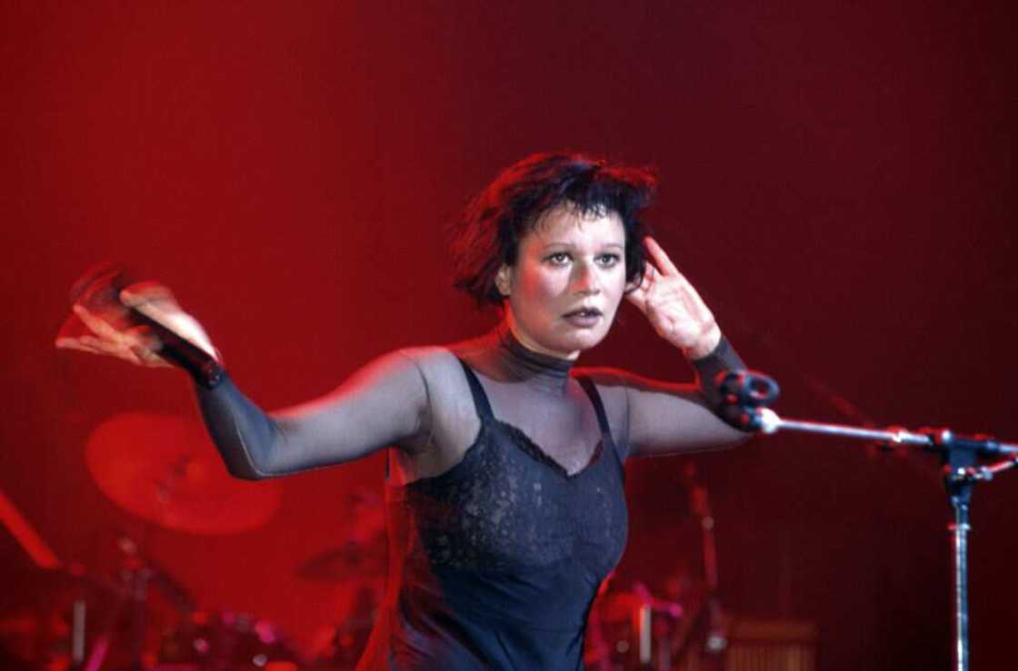 Redécouvrez la biographie de Guesch Patti: Sa vie, sa discographie, ses chansons et ses paroles Redécouvrez la biographie de Guesch Patti: Sa vie, sa discographie, ses chansons et ses paroles