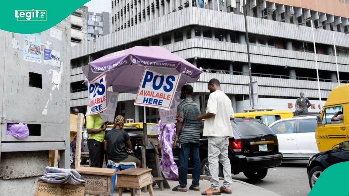 A Nigerian state has banned cash and cheque payments for taxes starting January 1, 2026.
The policy is aimed at reducing revenue leakages and improving transparency.
KIRS said technology adoption has significantly boosted revenue generation.