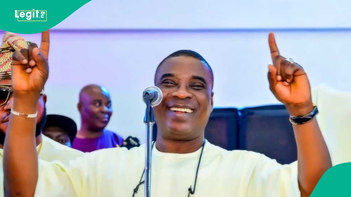 KWAM 1 pays homage to Obasanjo at Olota of Ota's birthday