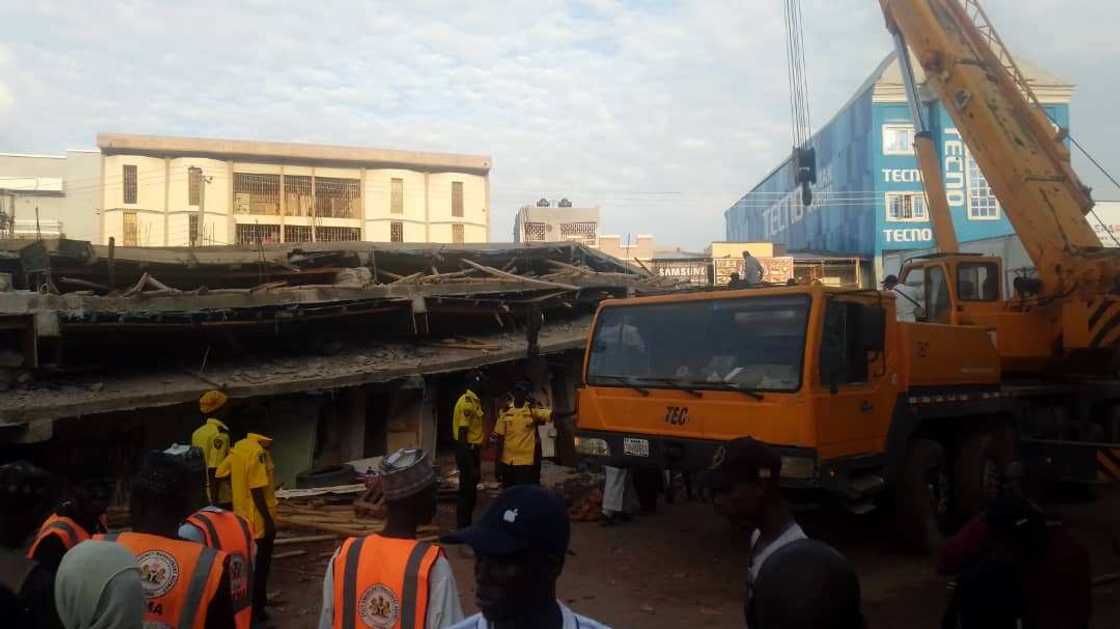 Collapsed Building/Kano Collapsed Building/Kano