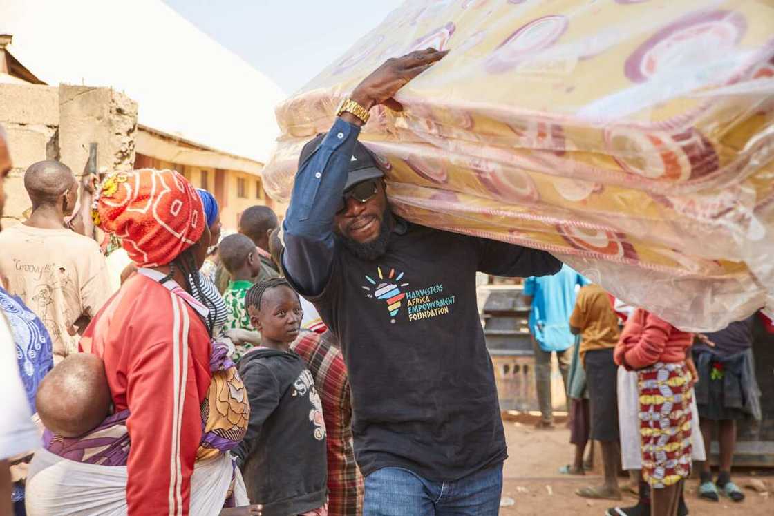 Harvesters African Empowerment Foundation Provides Relief Materials for 6,000 Jos Attack Victims Harvesters African Empowerment Foundation Provides Relief Materials for 6,000 Jos Attack Victims