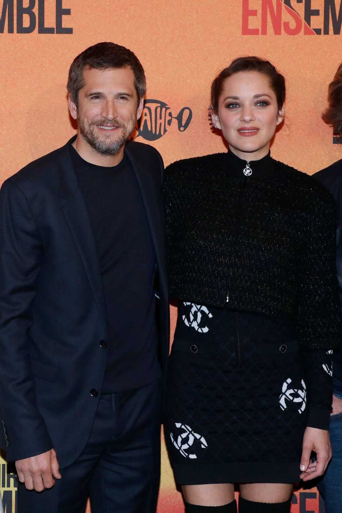 Guillaume Canet et sa femme Marion Cotillard au cinéma Gaumont Capucines à Paris pour la première de "Nous finirons ensemble". (Photo by Bertrand Rindoff Petroff/Getty Images) Guillaume Canet et sa femme Marion Cotillard au cinéma Gaumont Capucines à Paris pour la première de "Nous finirons ensemble". (Photo by Bertrand Rindoff Petroff/Getty Images)