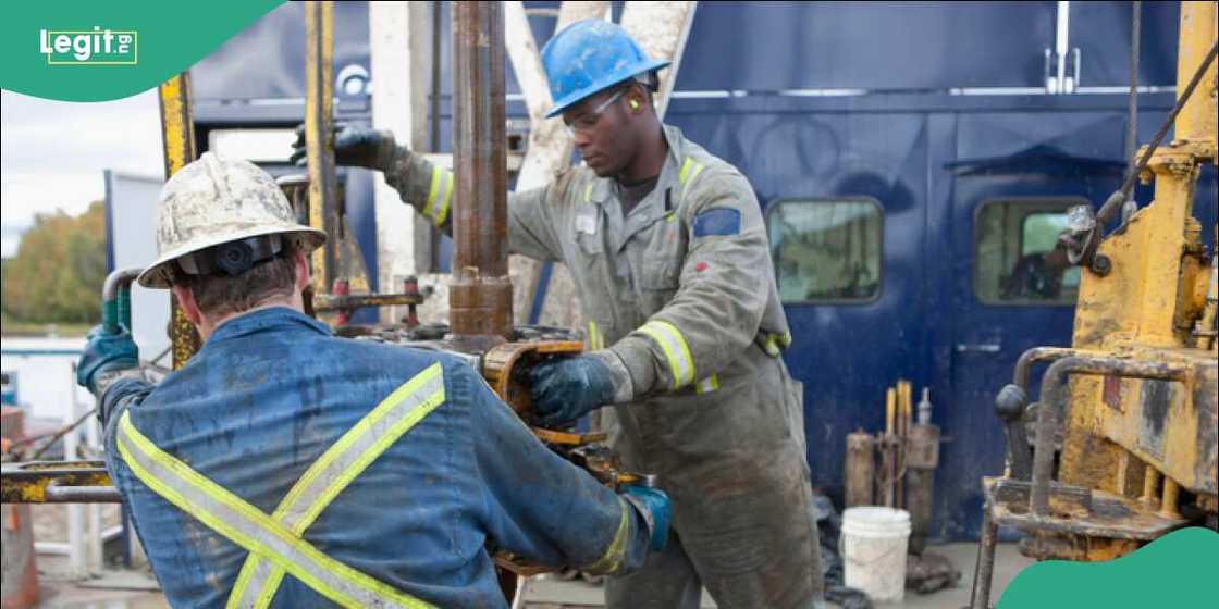 Nigeria Secures Deal With American Oil Field Company Nigeria Secures Deal With American Oil Field Company