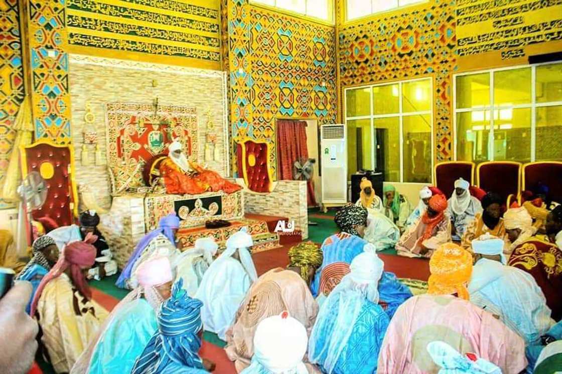 Hotunan nadin sarautan Naziru sarkin wata yau a fadar sarkin Kano Hotunan nadin sarautan Naziru sarkin wata yau a fadar sarkin Kano