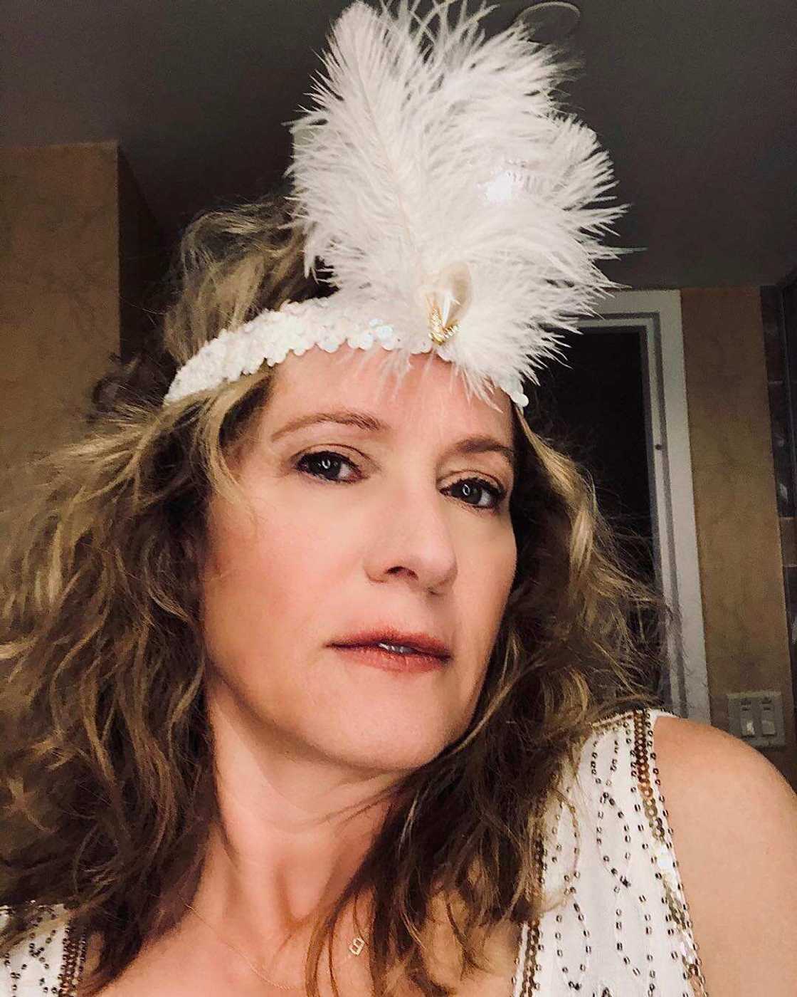 Nancy Travis Nancy Travis