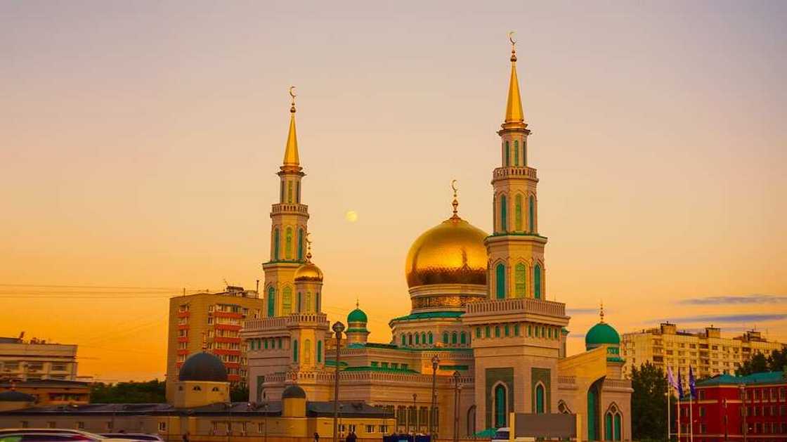 A sunset image of a beautiful Masjid A sunset image of a beautiful Masjid