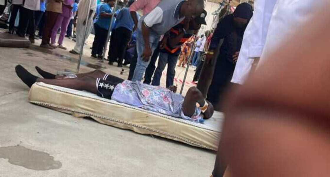 Atiku da Tinubu sun yi jaje Atiku da Tinubu sun yi jaje