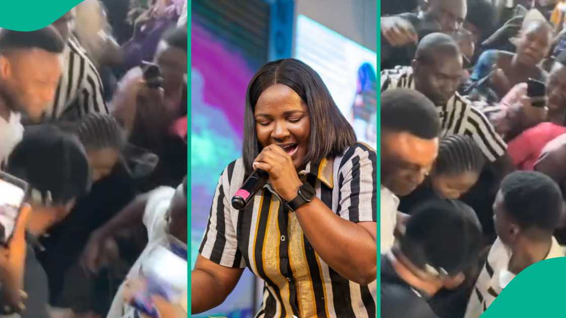 LAUTECH students steal gospel singer Pelumi Deborah's wig from her head. LAUTECH students steal gospel singer Pelumi Deborah's wig from her head.
