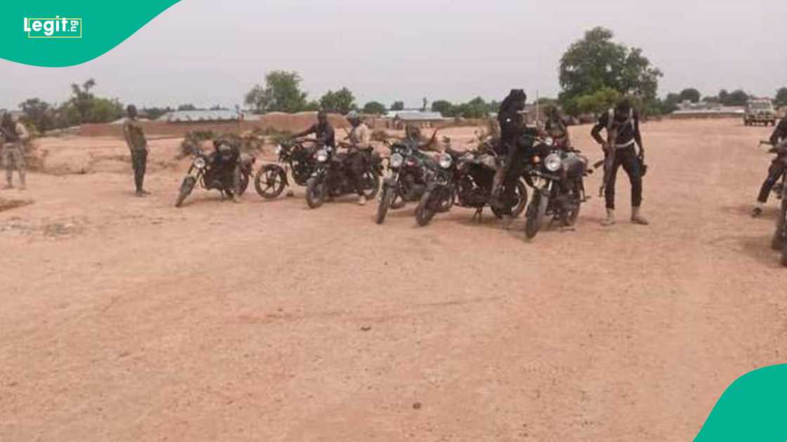 Tinubu campaign prayers face disruption after suspected bandits seize clerics en route to Talata Mafara. Tinubu campaign prayers face disruption after suspected bandits seize clerics en route to Talata Mafara.