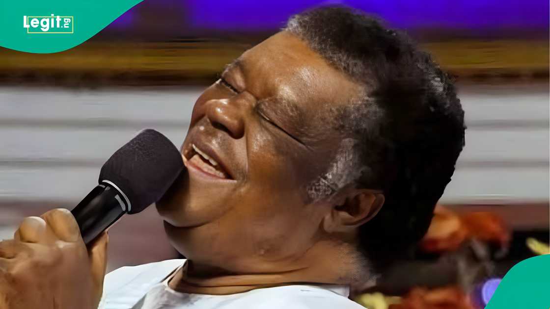 Viral video captures Uma Ukpai's widow's arrival during Victory Cathedral memorial service. Viral video captures Uma Ukpai's widow's arrival during Victory Cathedral memorial service.