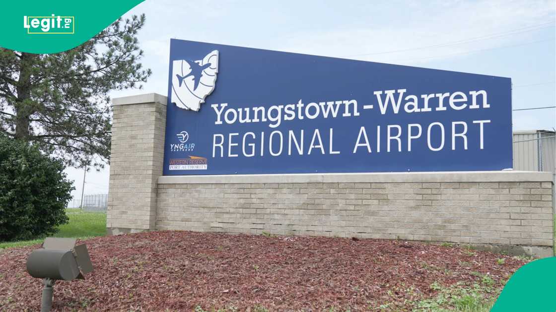 The Youngstown -Warren Regional Airport where the aiplane took off. The Youngstown -Warren Regional Airport where the aiplane took off.