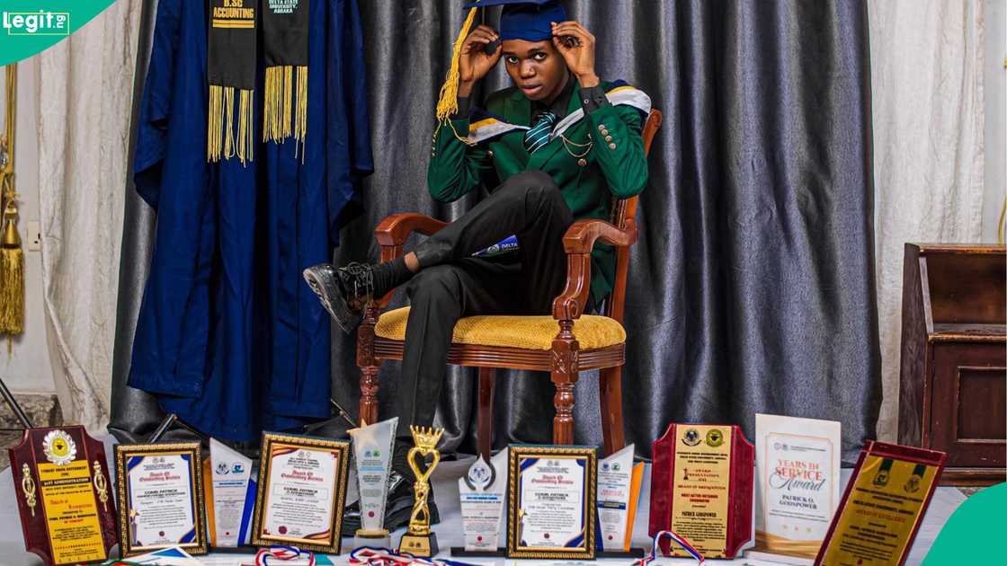 A DELSU accounting student with 4 side hustles bags degree and shares achievements