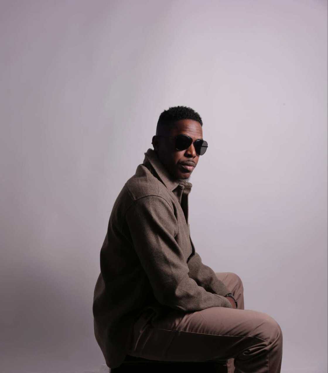 Oriri Osayomore, Oriri Oriri Osayomore, Oriri