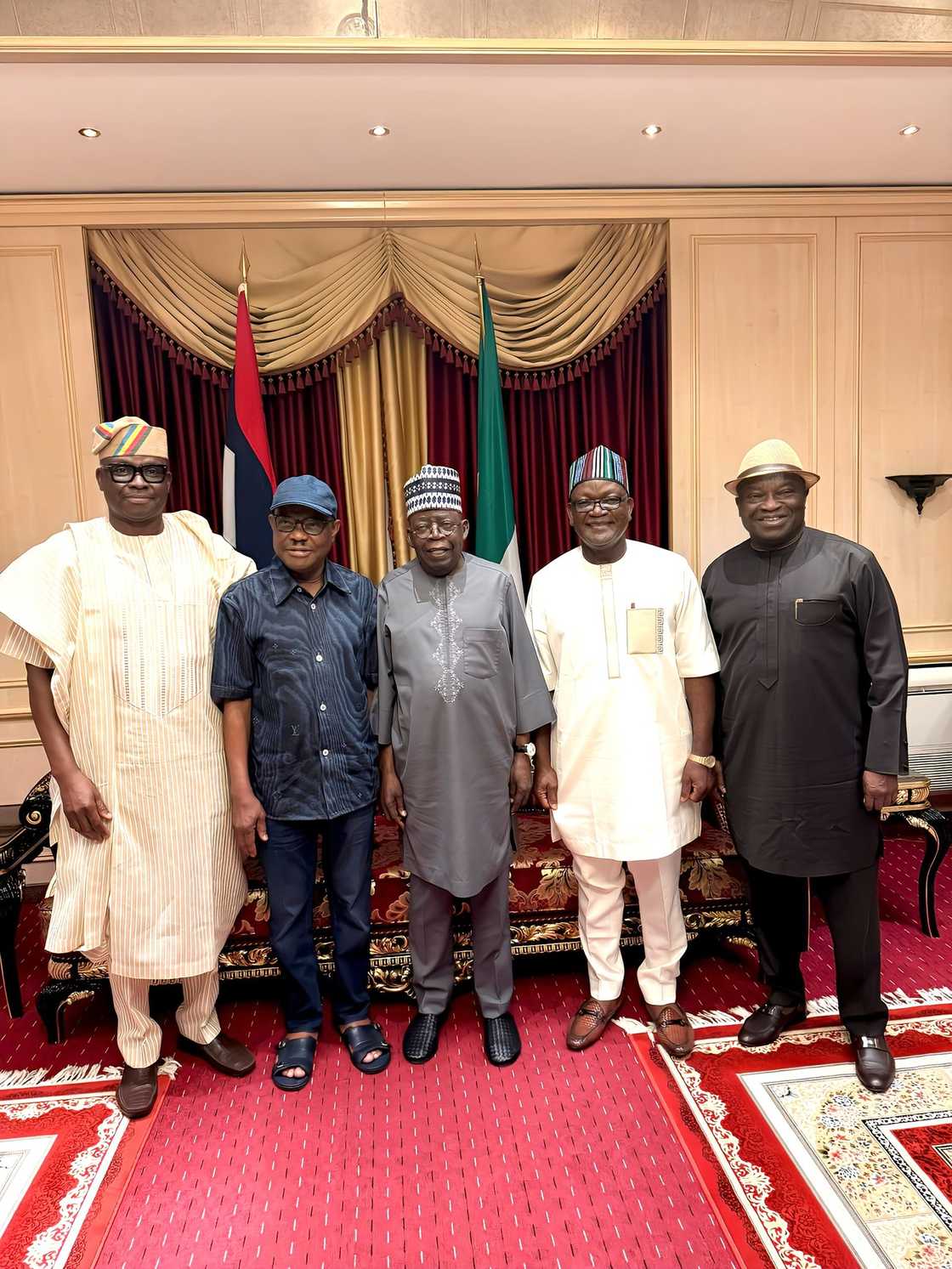 Wike ya jagoranci tsofaffin gwamnonin PDP zuwa wajen Tinubu Wike ya jagoranci tsofaffin gwamnonin PDP zuwa wajen Tinubu