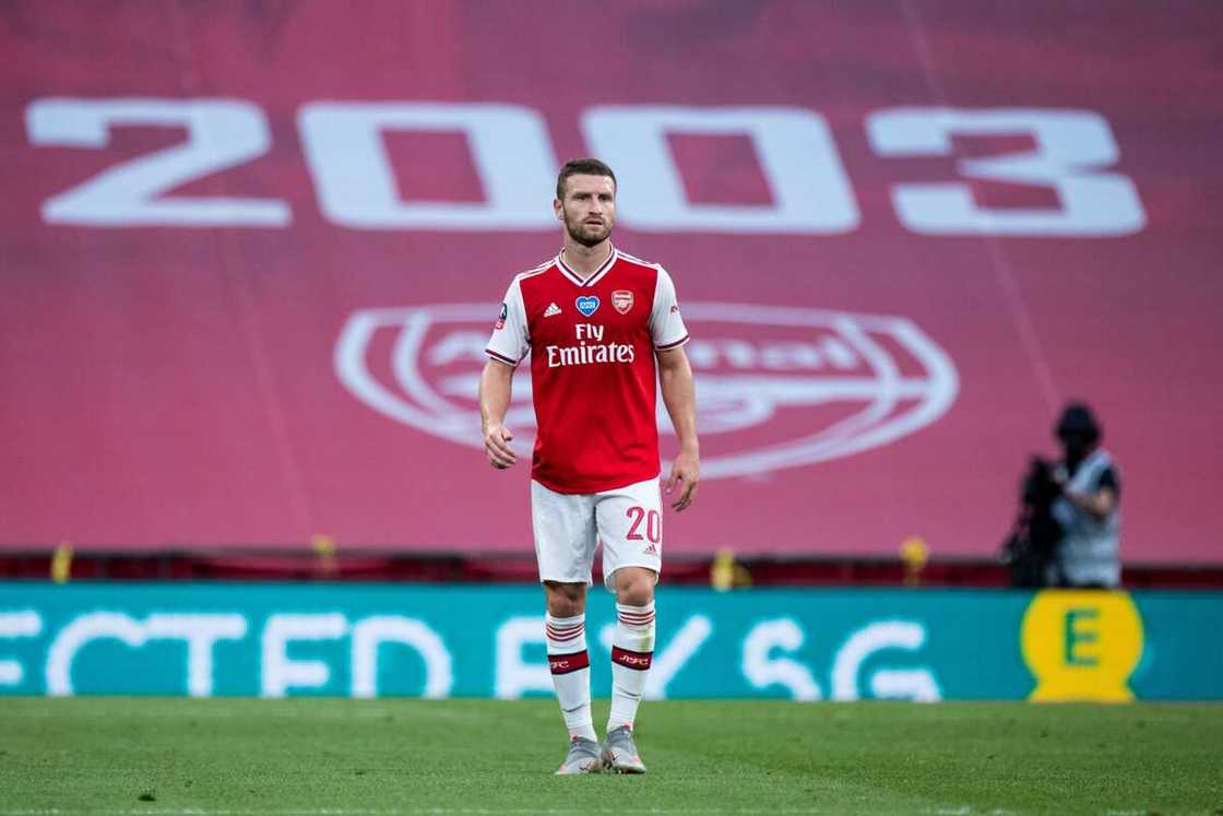Shkodran Mustafi reportedly tells Arsenal chiefs his intention to leave next summer