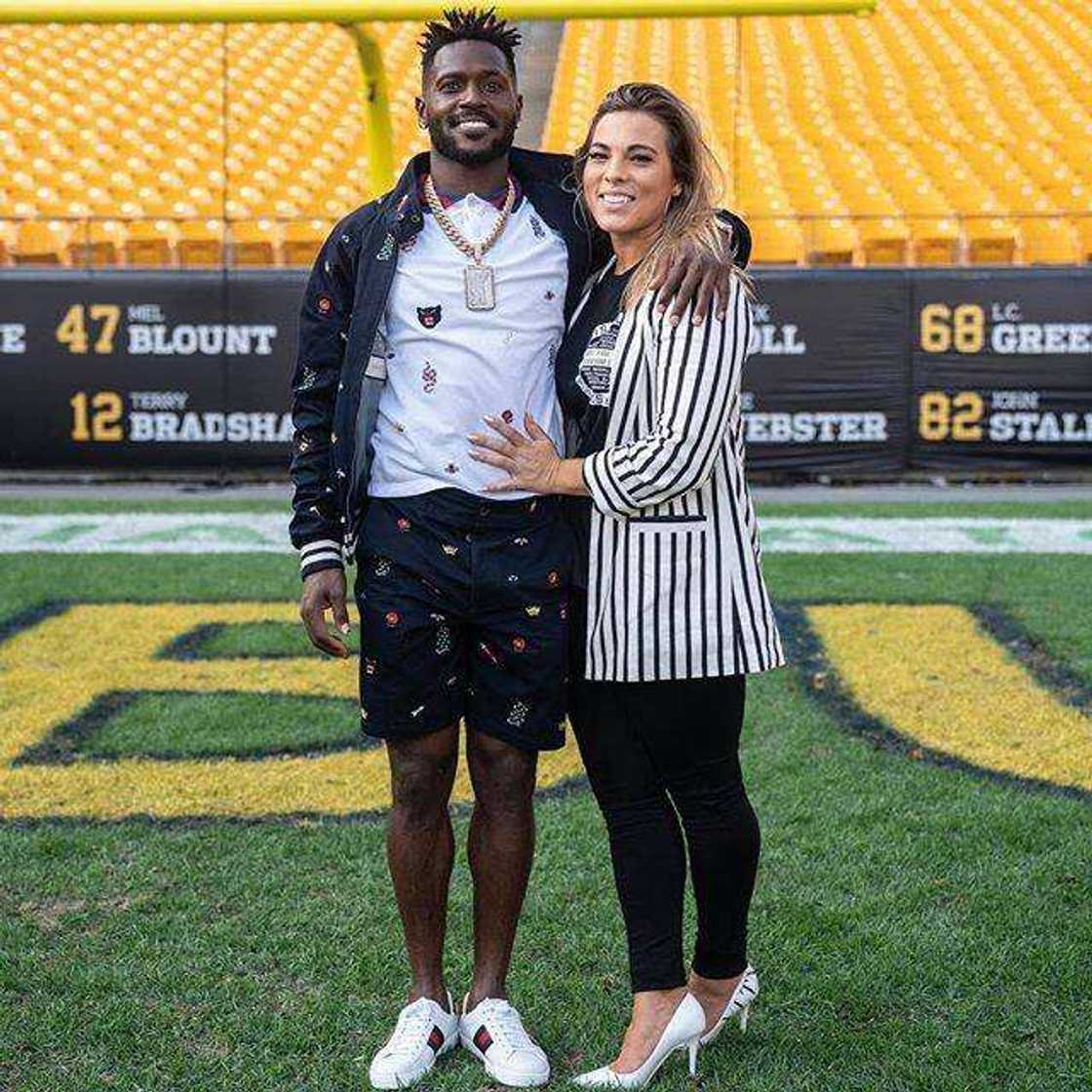 Antonio Brown girlfriend Antonio Brown girlfriend