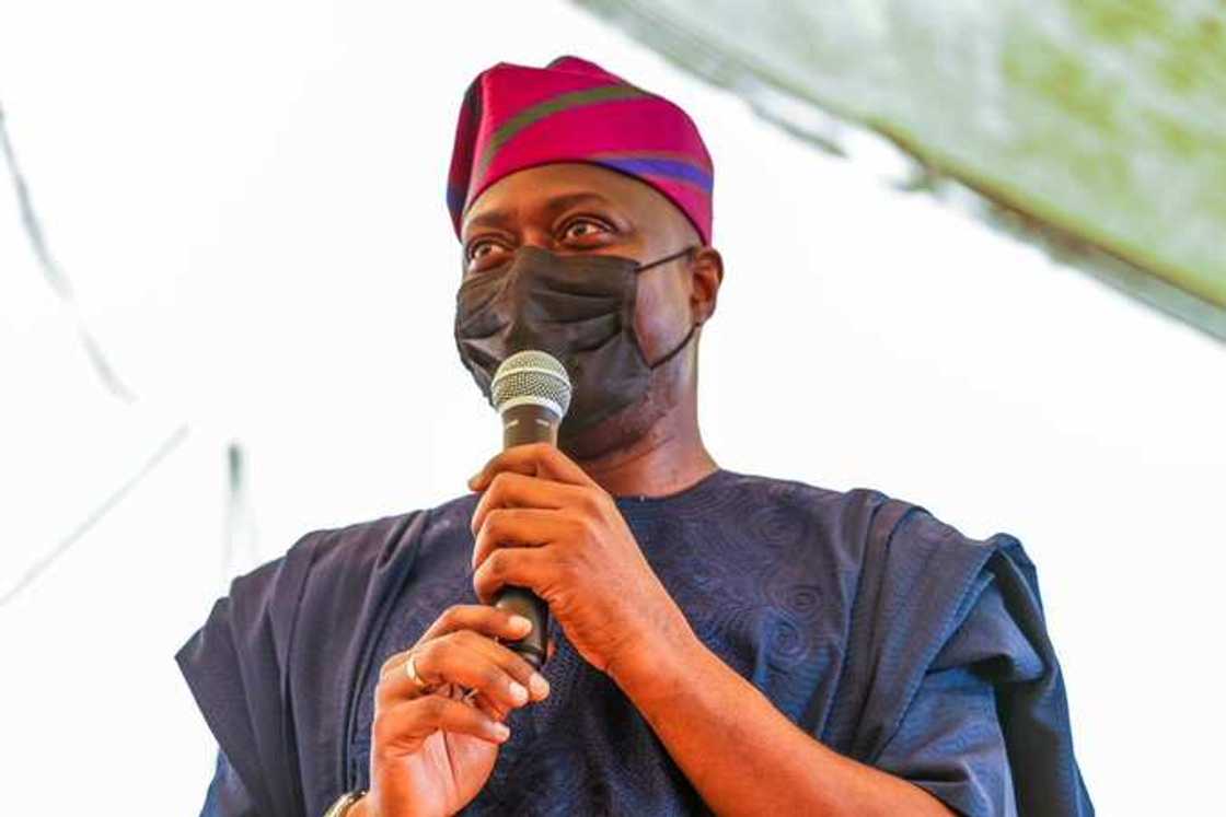 Hausa/Yoruba clash: Makinde shuts Shasha market, imposes curfew Hausa/Yoruba clash: Makinde shuts Shasha market, imposes curfew