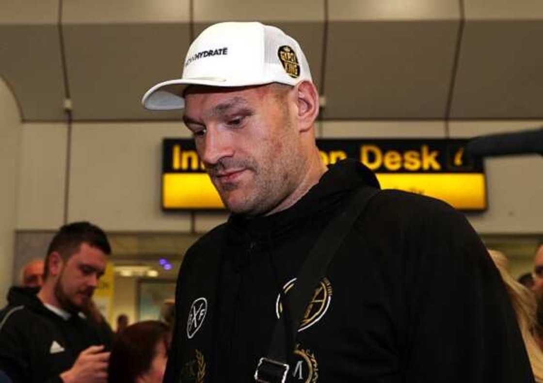 Anthony Joshua and Tyson Fury must agree venue in 30 days or all-British superfight ‘could go away’ Anthony Joshua and Tyson Fury must agree venue in 30 days or all-British superfight ‘could go away’