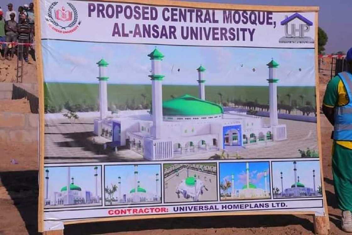 Zulum ya aza tubalin gina jami'a mai zaman kanta ta farko a Borno Zulum ya aza tubalin gina jami'a mai zaman kanta ta farko a Borno