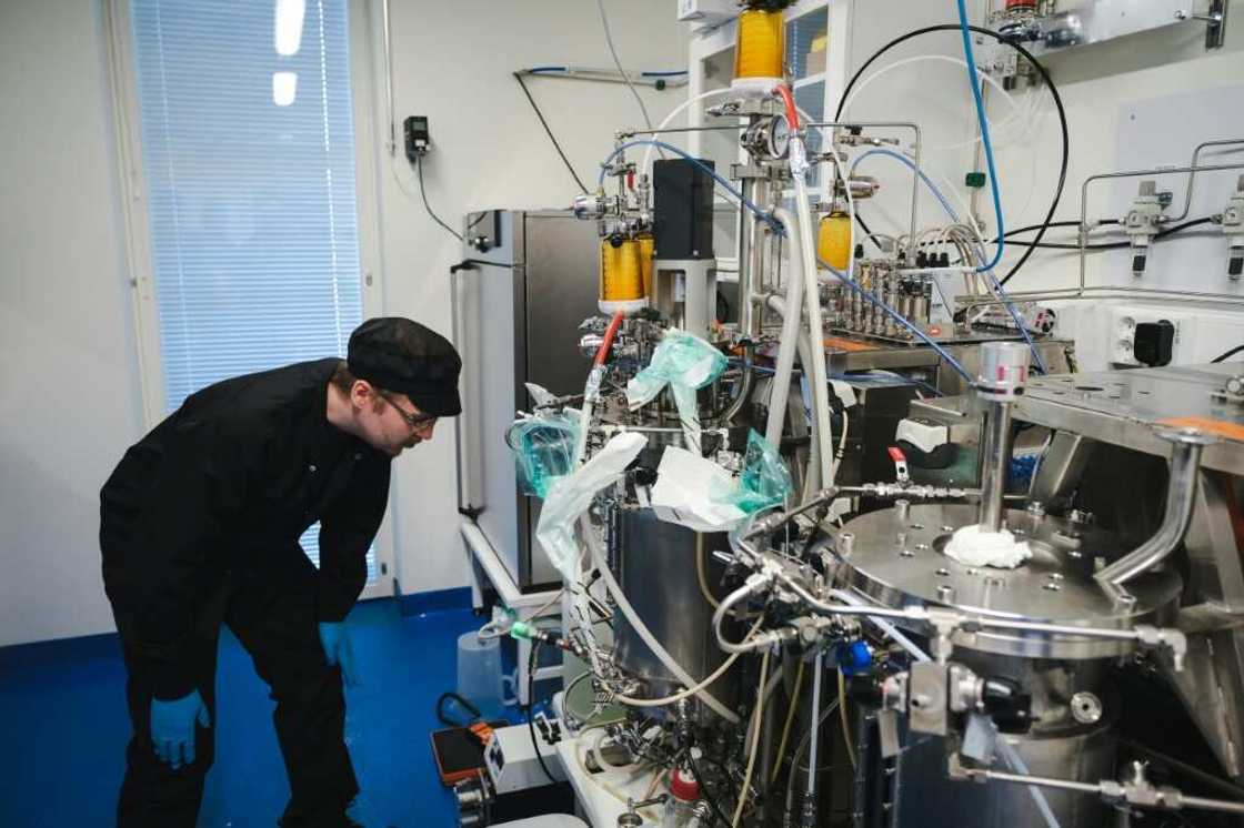 Scientists are using new technology to grow protein out of cells using air and electricity Scientists are using new technology to grow protein out of cells using air and electricity