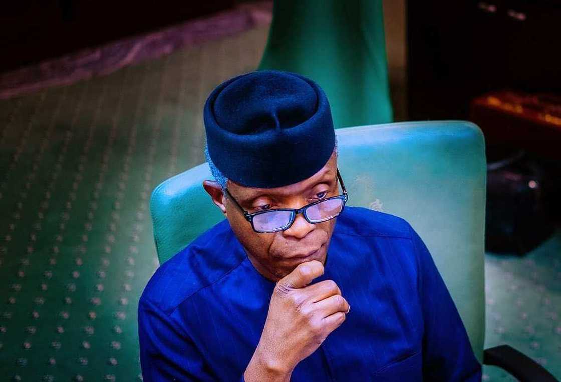 Farfesa Yemi Osinbajo Farfesa Yemi Osinbajo