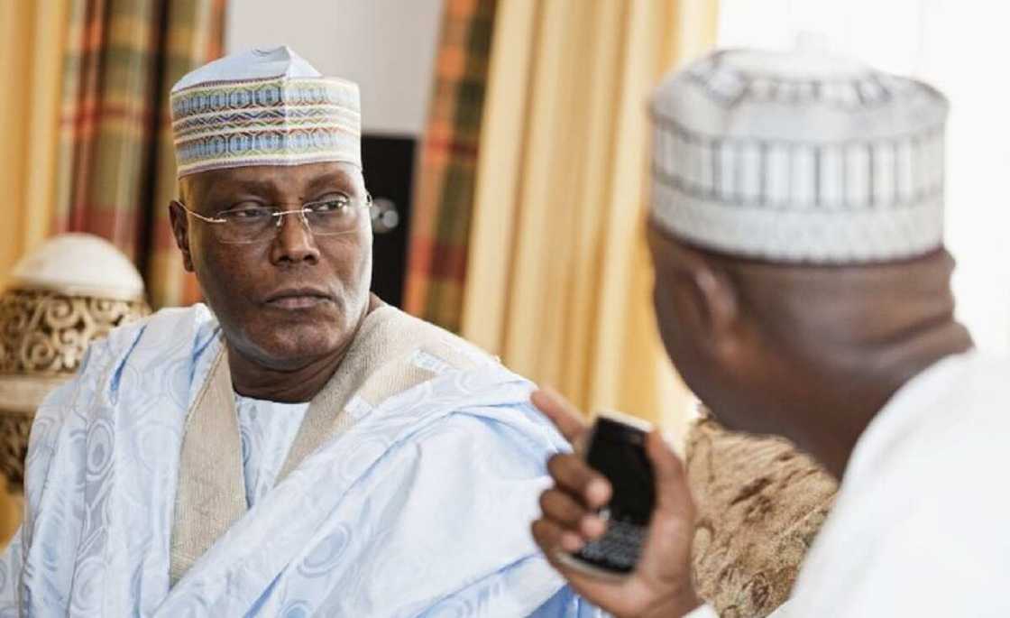 Atiku Abubakar ya yi martani a kan rahoton badakala a Amurka Atiku Abubakar ya yi martani a kan rahoton badakala a Amurka