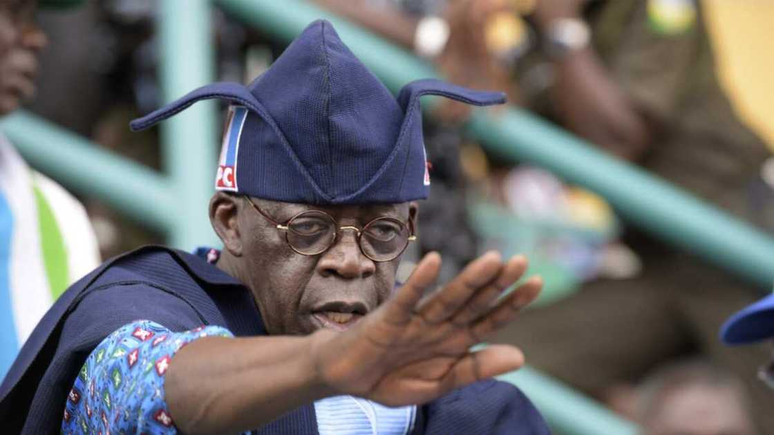 Lekan Ojo ya daurawa Tinubu da Oshiomhole laifin shan kashi a hanun PDP Lekan Ojo ya daurawa Tinubu da Oshiomhole laifin shan kashi a hanun PDP