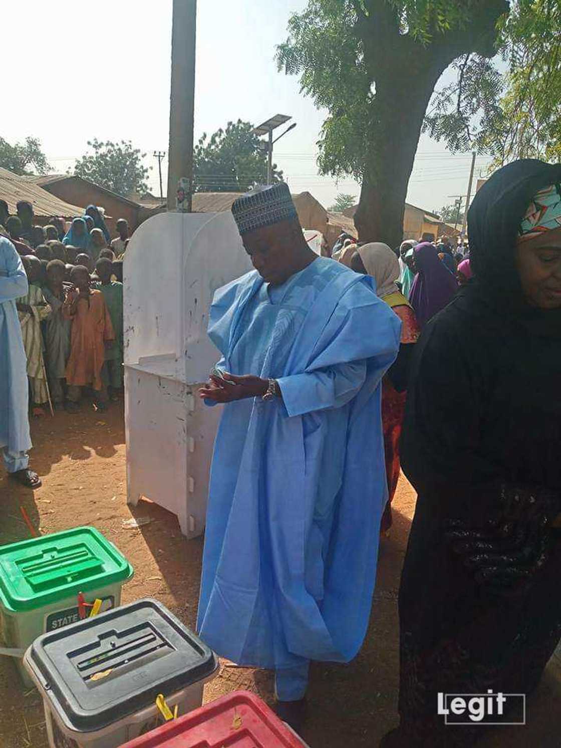 Kai-tsaye: Yadda zaben shugaban kasa da 'yan majalisun tarayya ke gudana a Sokoto, Jigawa da Kebbi Kai-tsaye: Yadda zaben shugaban kasa da 'yan majalisun tarayya ke gudana a Sokoto, Jigawa da Kebbi