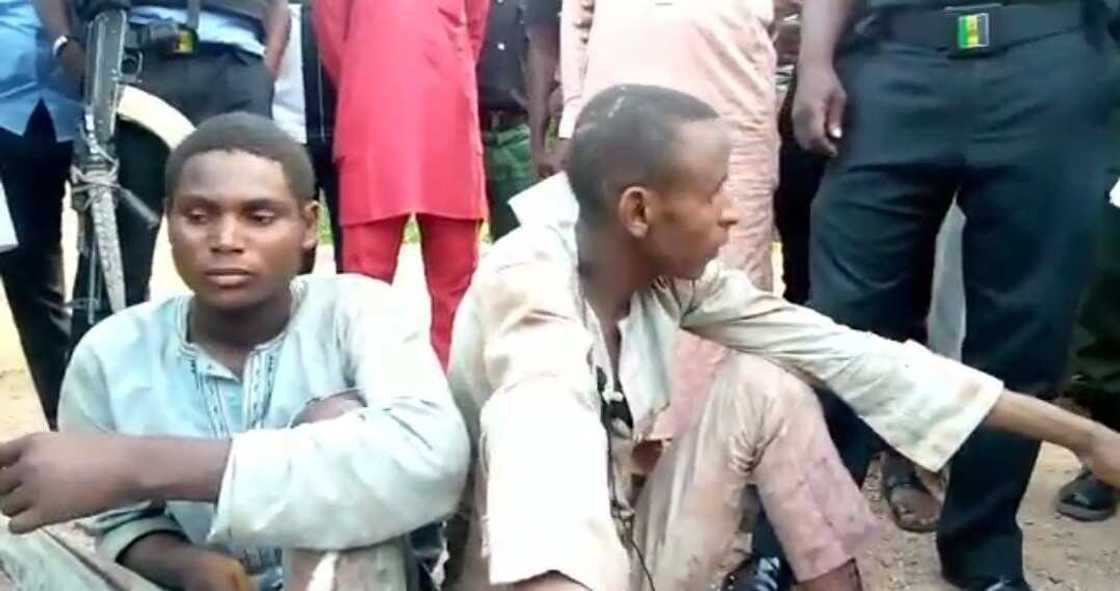 An damke Likitan yan bindiga a jihar Katsina, ya bayyana dalilin da yasa yake musu aiki An damke Likitan yan bindiga a jihar Katsina, ya bayyana dalilin da yasa yake musu aiki