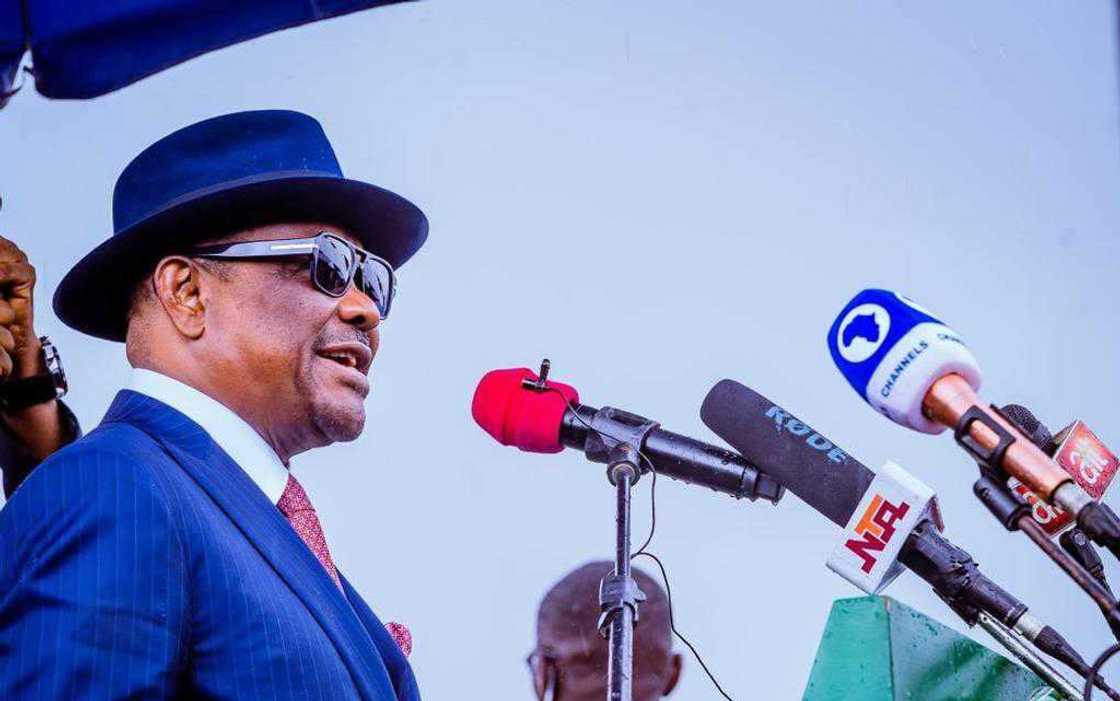 Wike ya ce an zuba masa guba a sakatariyar PDP a Abuja Wike ya ce an zuba masa guba a sakatariyar PDP a Abuja