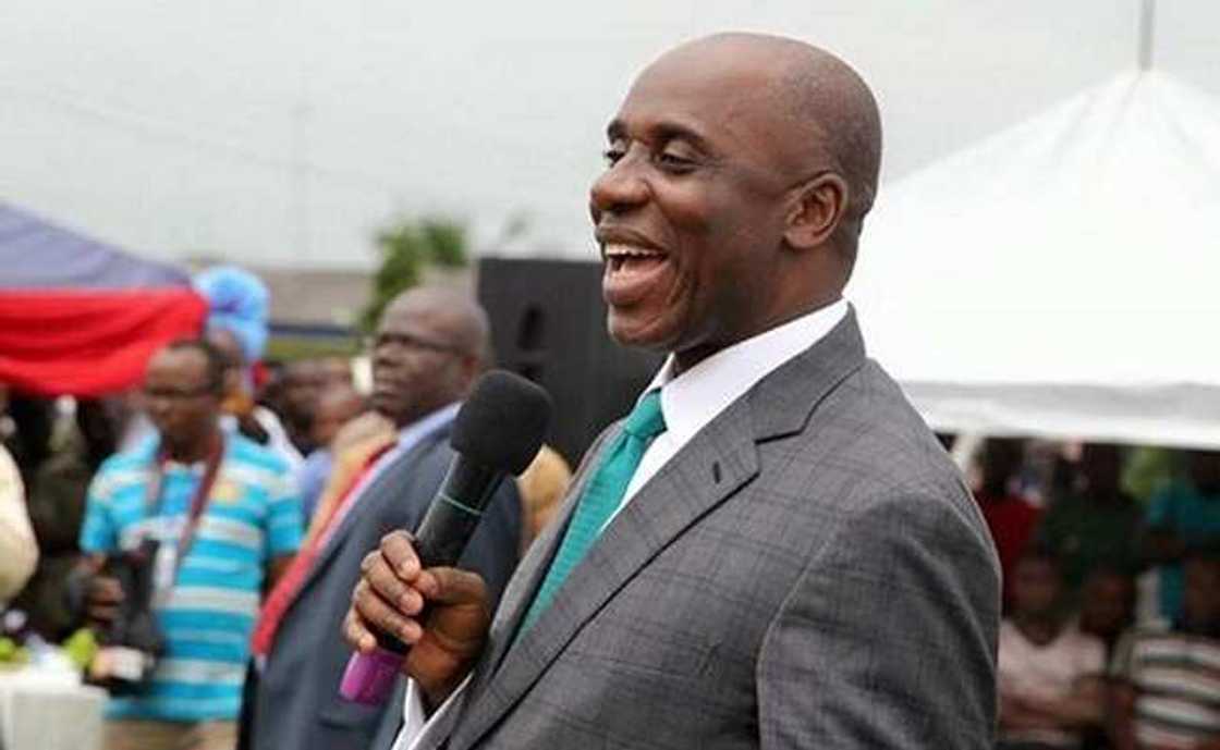 Wata kungiya ta nemi Amaechi ya yi murabus kan batun tashar Baro Wata kungiya ta nemi Amaechi ya yi murabus kan batun tashar Baro