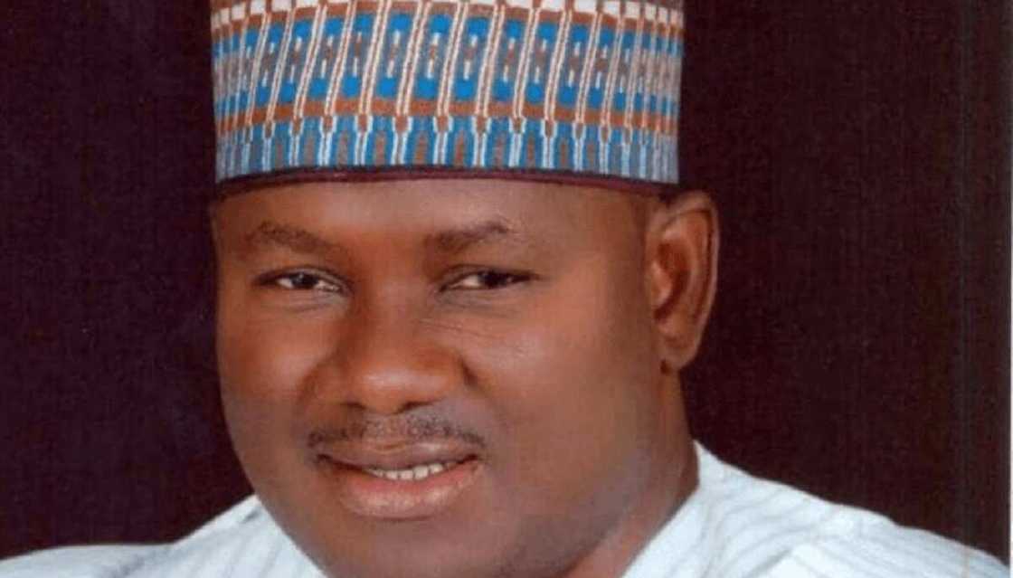 Dr. Simon Harry Dr. Simon Harry