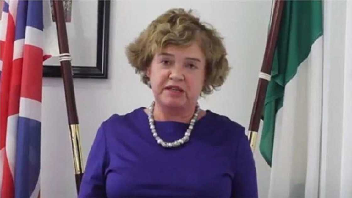 Uk close visa application Uk close visa application