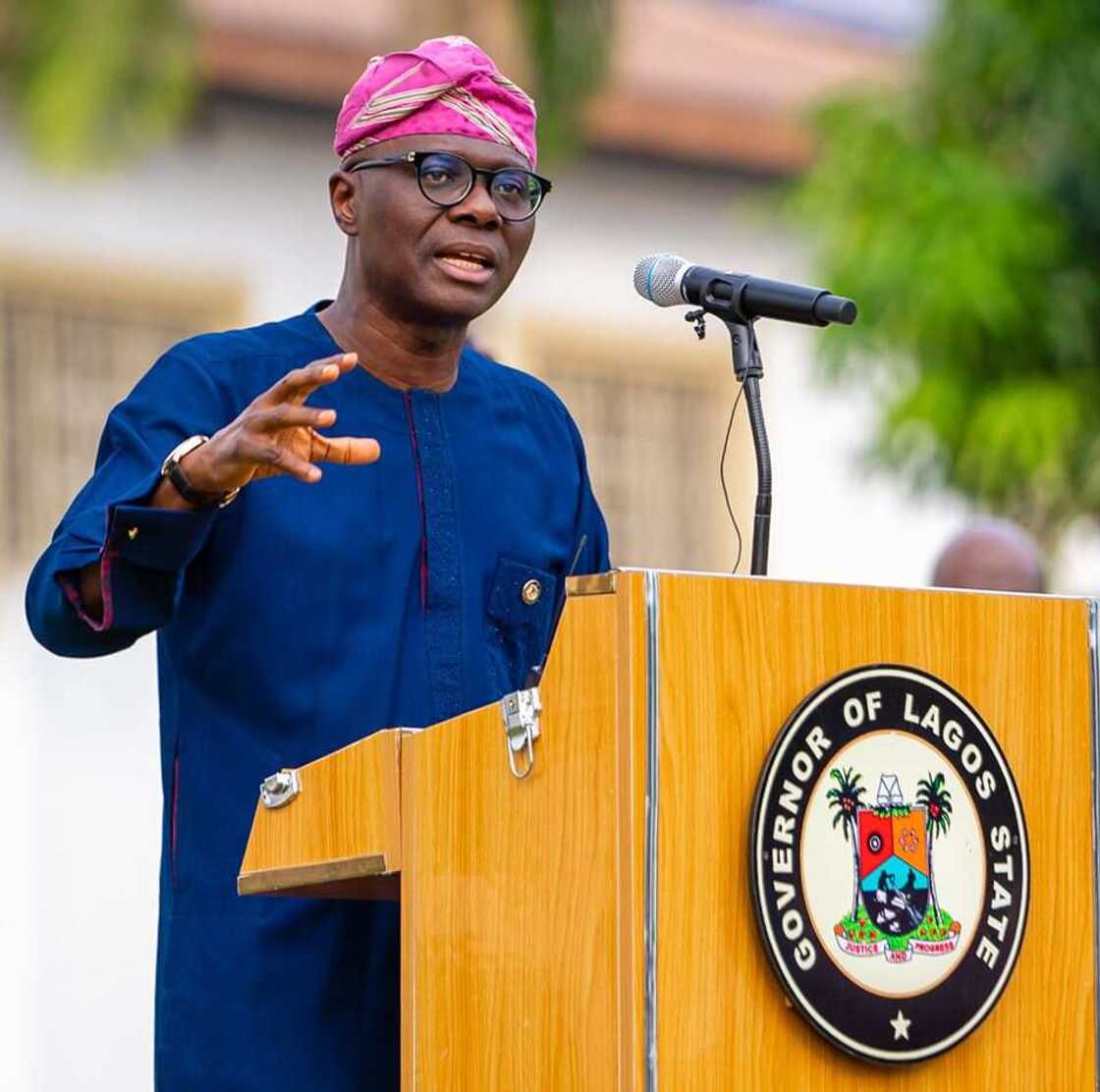 EndSARS: Lagos govt imposes 24-hour curfew amid hoodlums attack EndSARS: Lagos govt imposes 24-hour curfew amid hoodlums attack