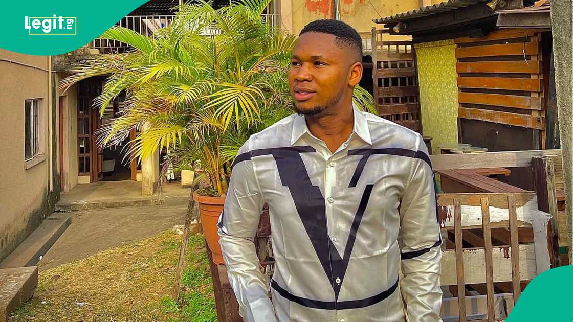 Graduate who studied anthropology at University of Ibadan displays his result. Graduate who studied anthropology at University of Ibadan displays his result.