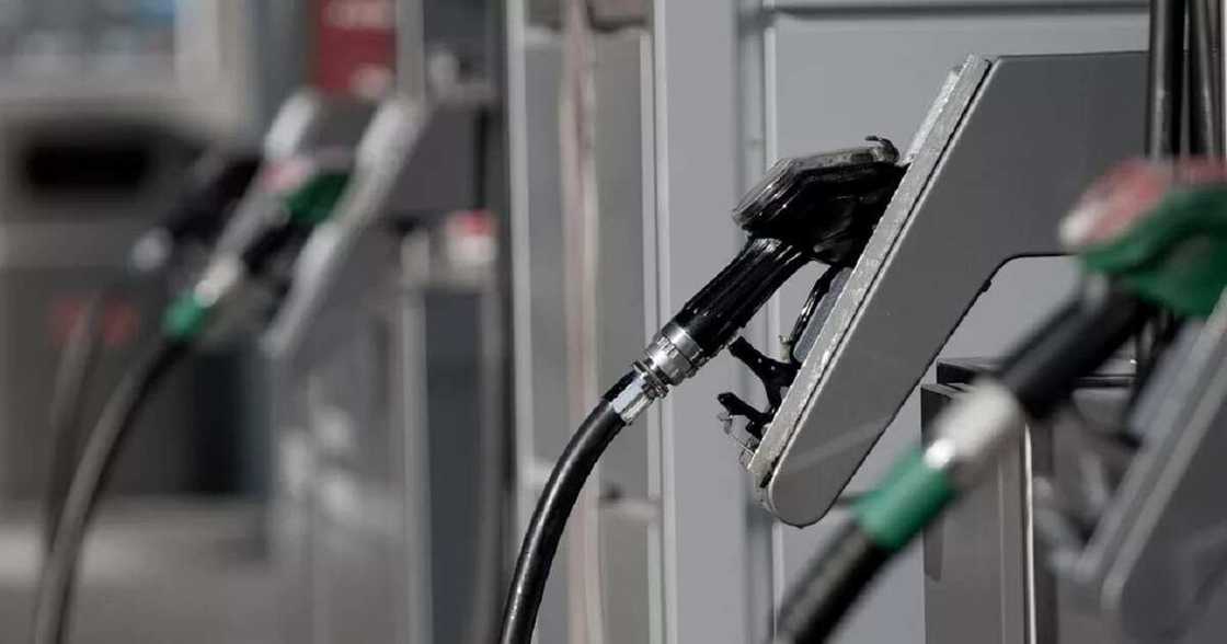 Wata kasa ta bi sahun Najeriya wajen rage tallafin mai Wata kasa ta bi sahun Najeriya wajen rage tallafin mai