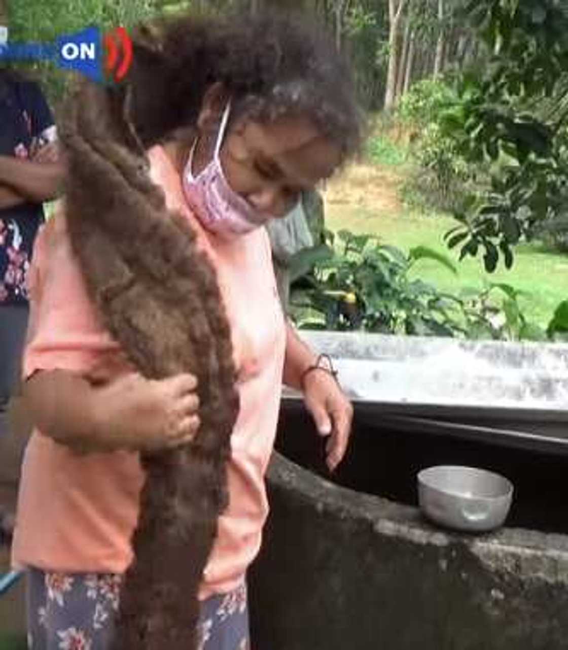 Woman declines to wash hair for over 20 years in fear of experiencing bad luck