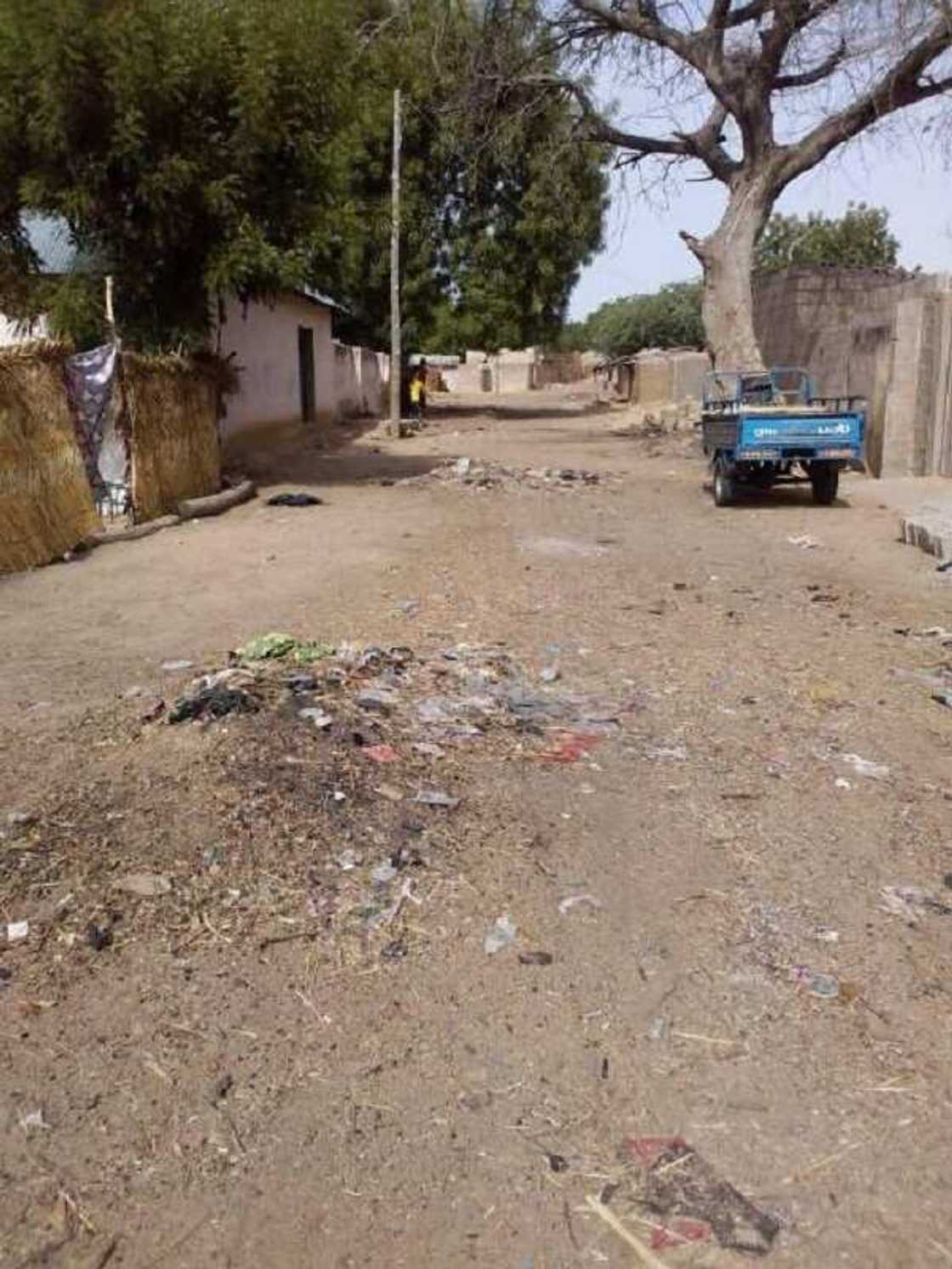 Boko Haram: Yadda Dapchi ta koma 'kufai' bayan harin 'yan ta'adda (Hotuna) Boko Haram: Yadda Dapchi ta koma 'kufai' bayan harin 'yan ta'adda (Hotuna)