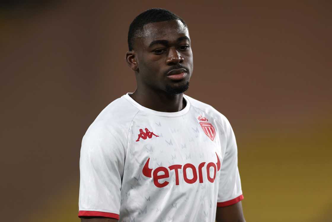 best defensive midfielders today best defensive midfielders today