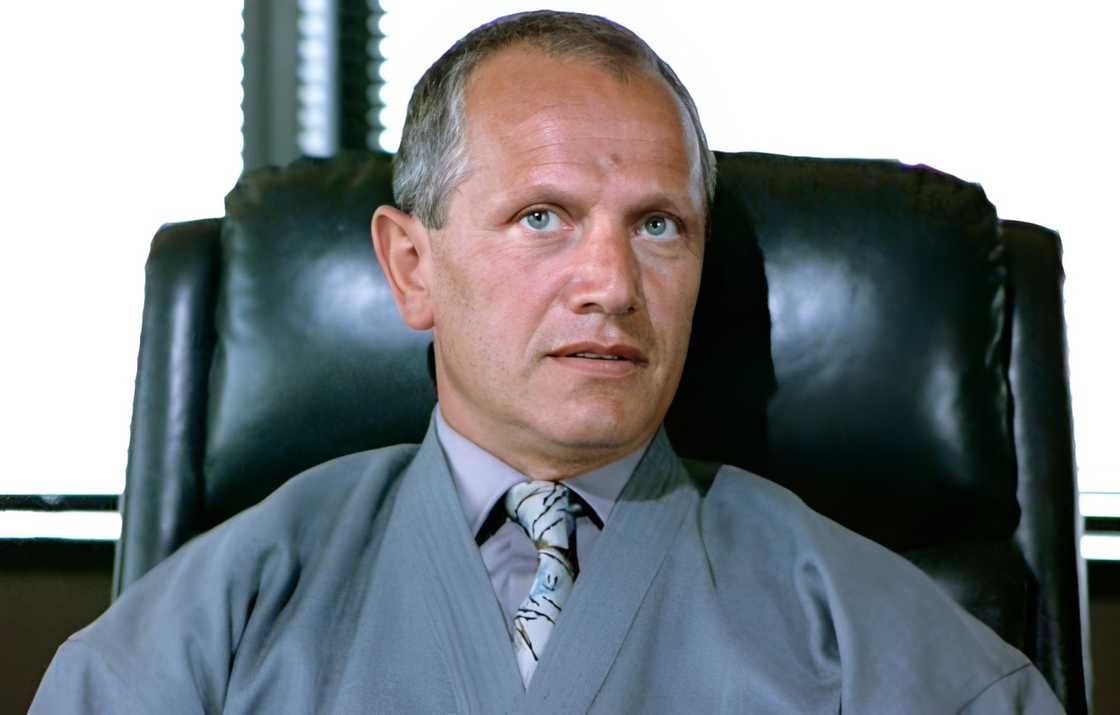 Steven Berkoff in action acting as Victor Maitland Steven Berkoff in action acting as Victor Maitland